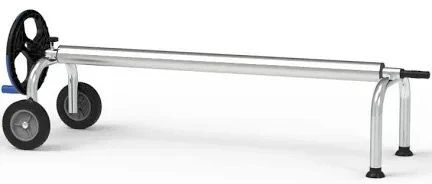 גלגלת טלסקופית לכיסוי סולארי לבריכות שחייה